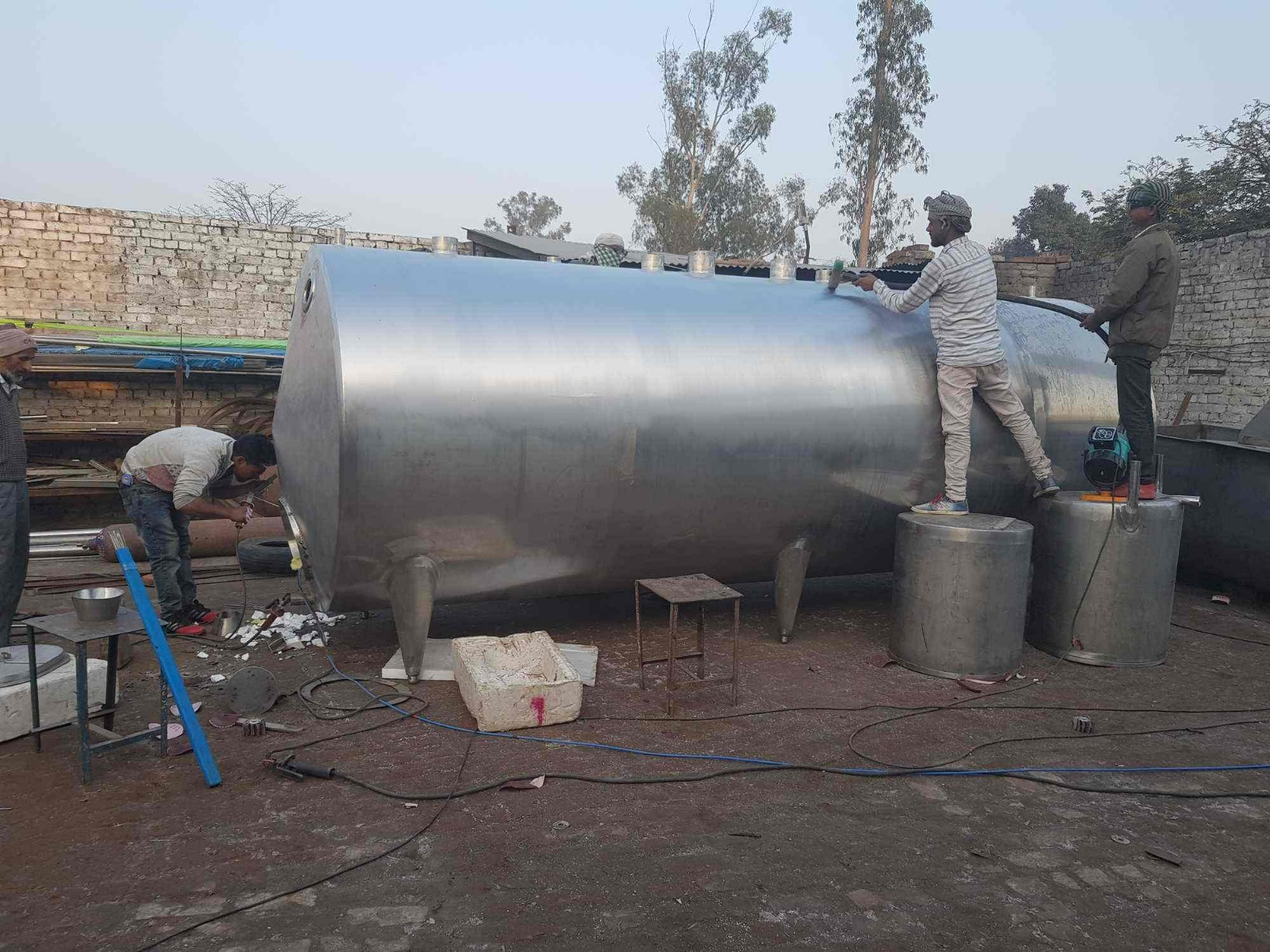 Large Stainless Steel Tank Fabrication